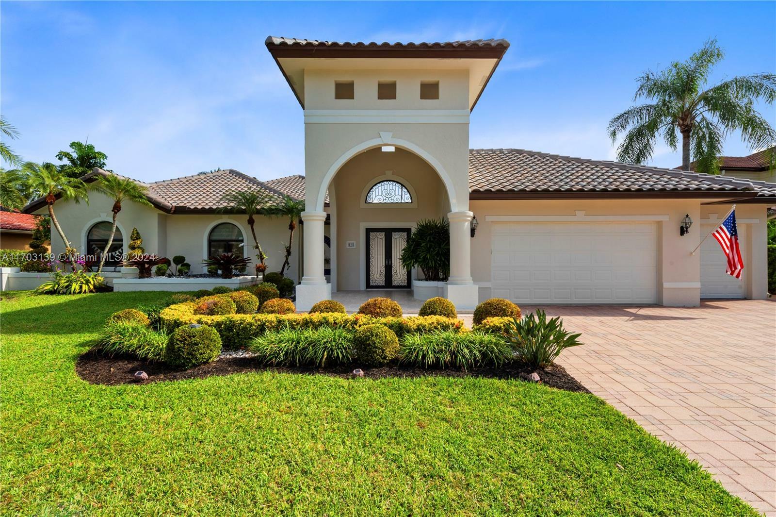 Property Photo:  615 W Enclave Cir W  FL 33027 