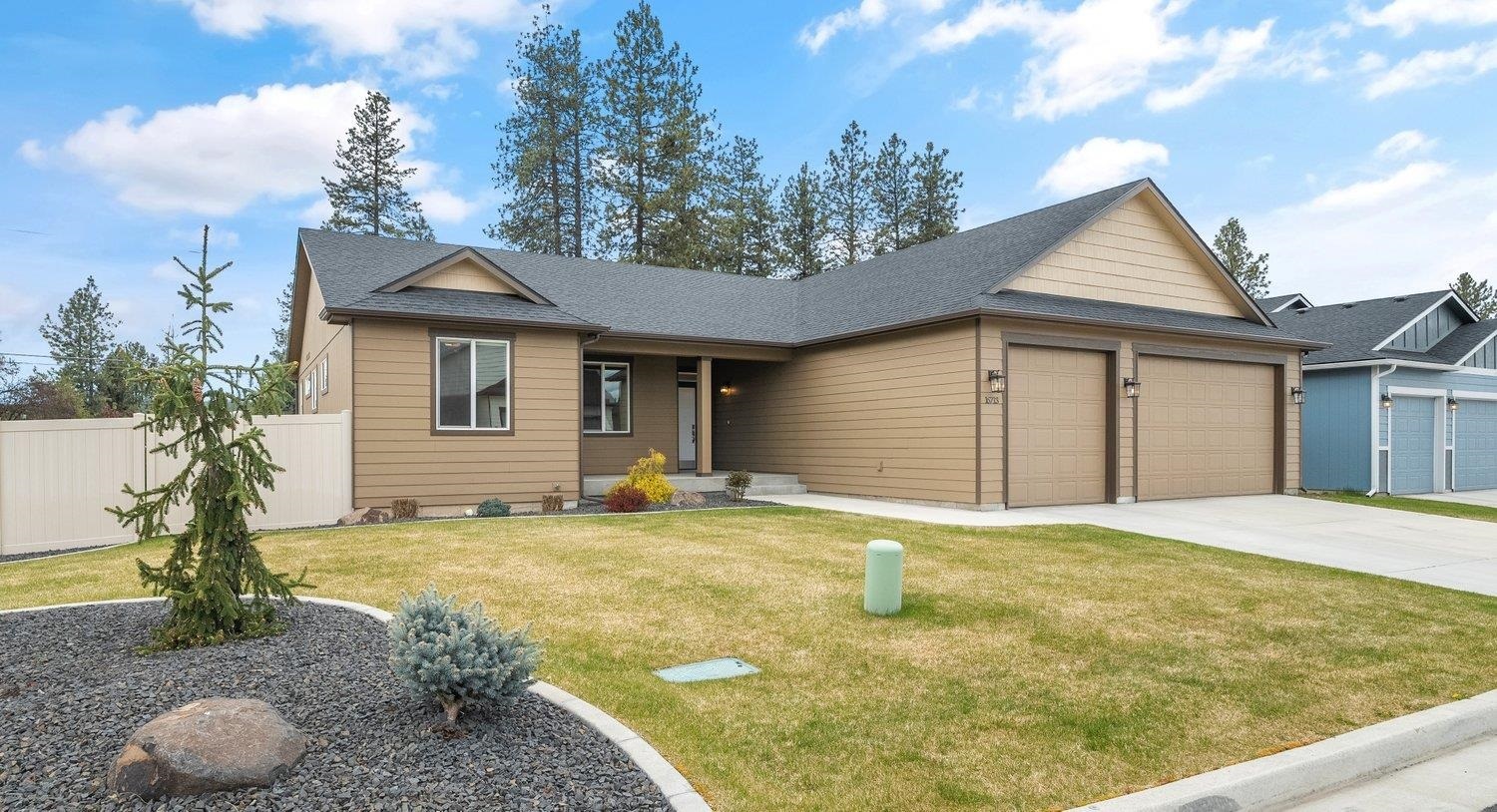 Property Photo:  16713 N Dakota Ln  WA 99005 