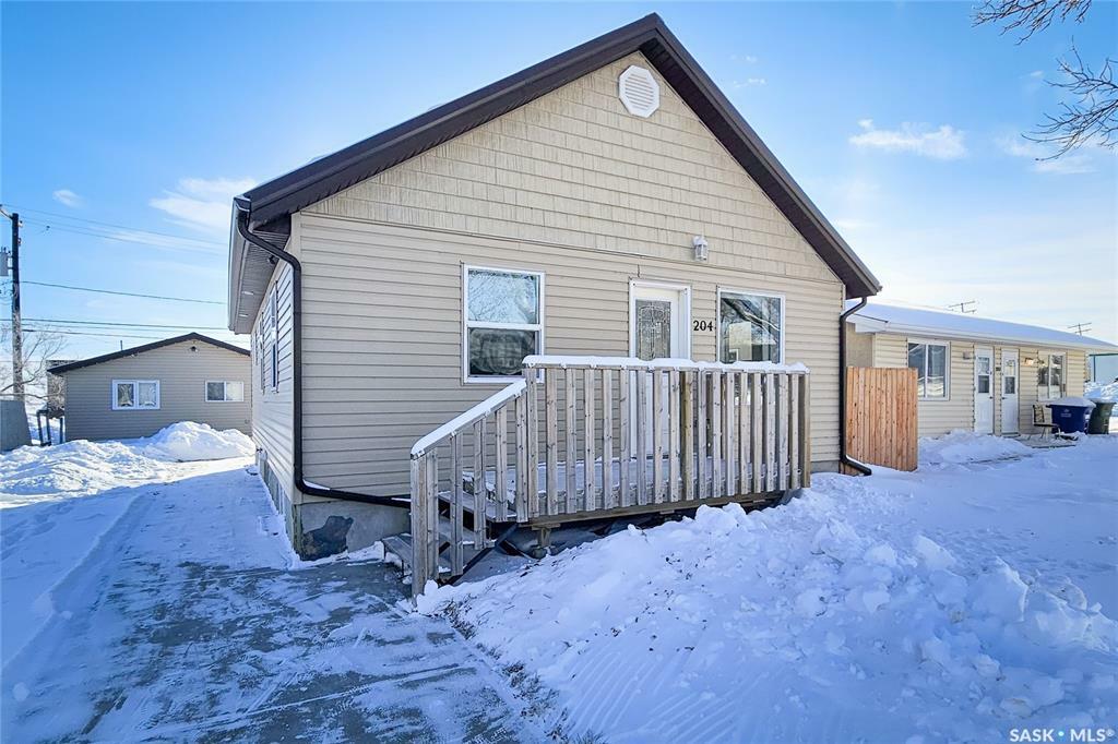 204 1st Avenue E  Rosetown SK S0L 2V0 photo