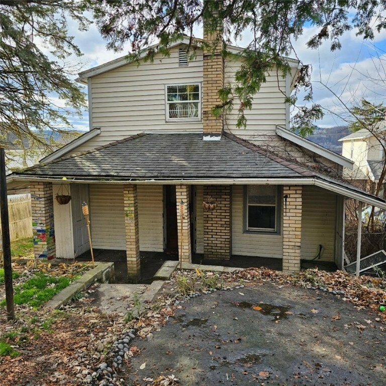 Property Photo:  1055 5th Avenue  PA 15042 