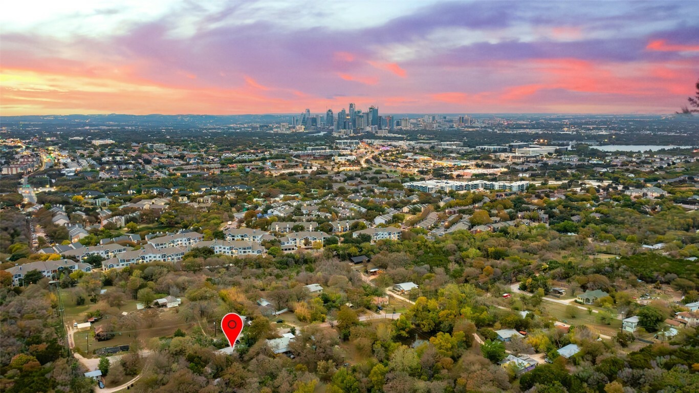 Property Photo:  2409 Riverside Farms Road  TX 78741 