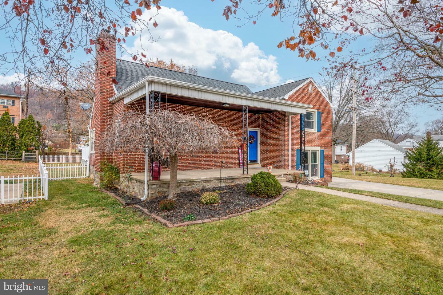 Property Photo:  712 Brighton Avenue  PA 19606 