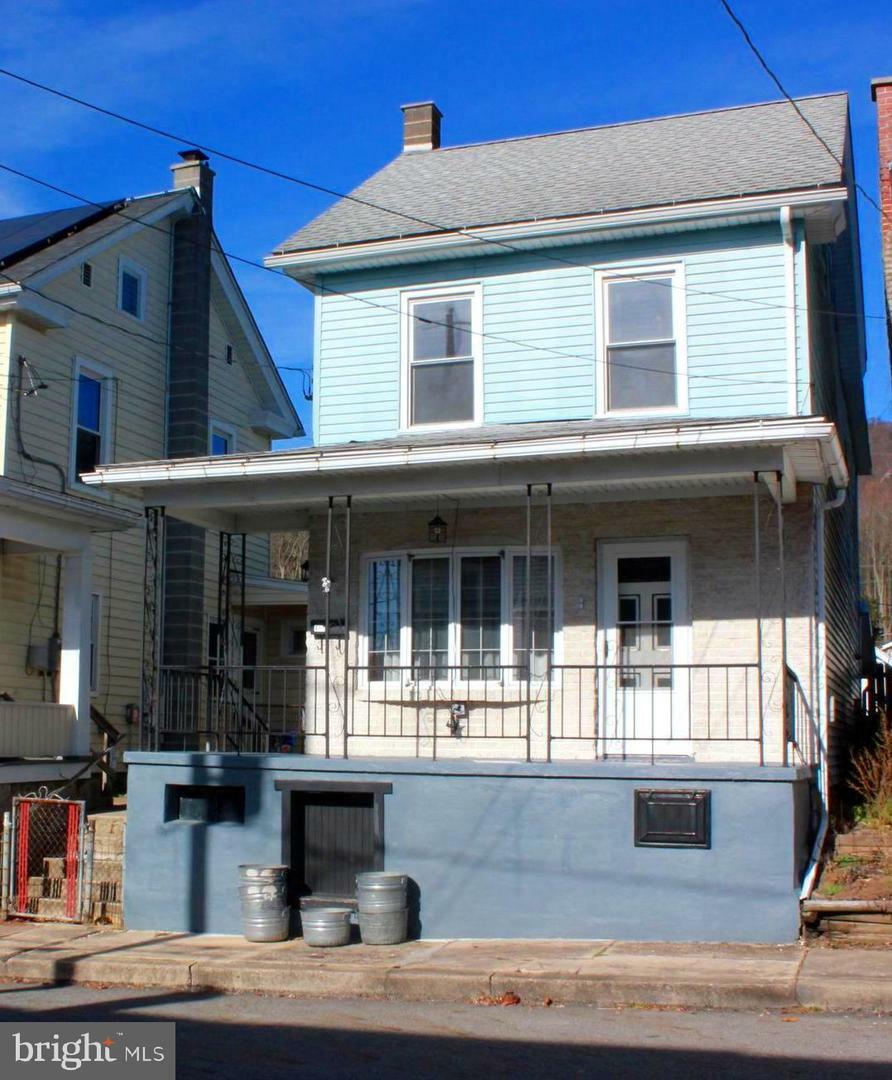 Property Photo:  417 Elizabeth Street  PA 17098 