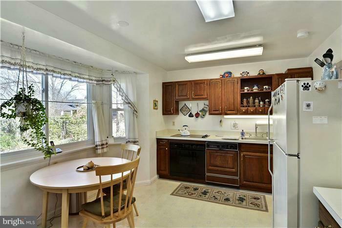 Property Photo:  5904 Chestnut Hill Road  MD 20740 