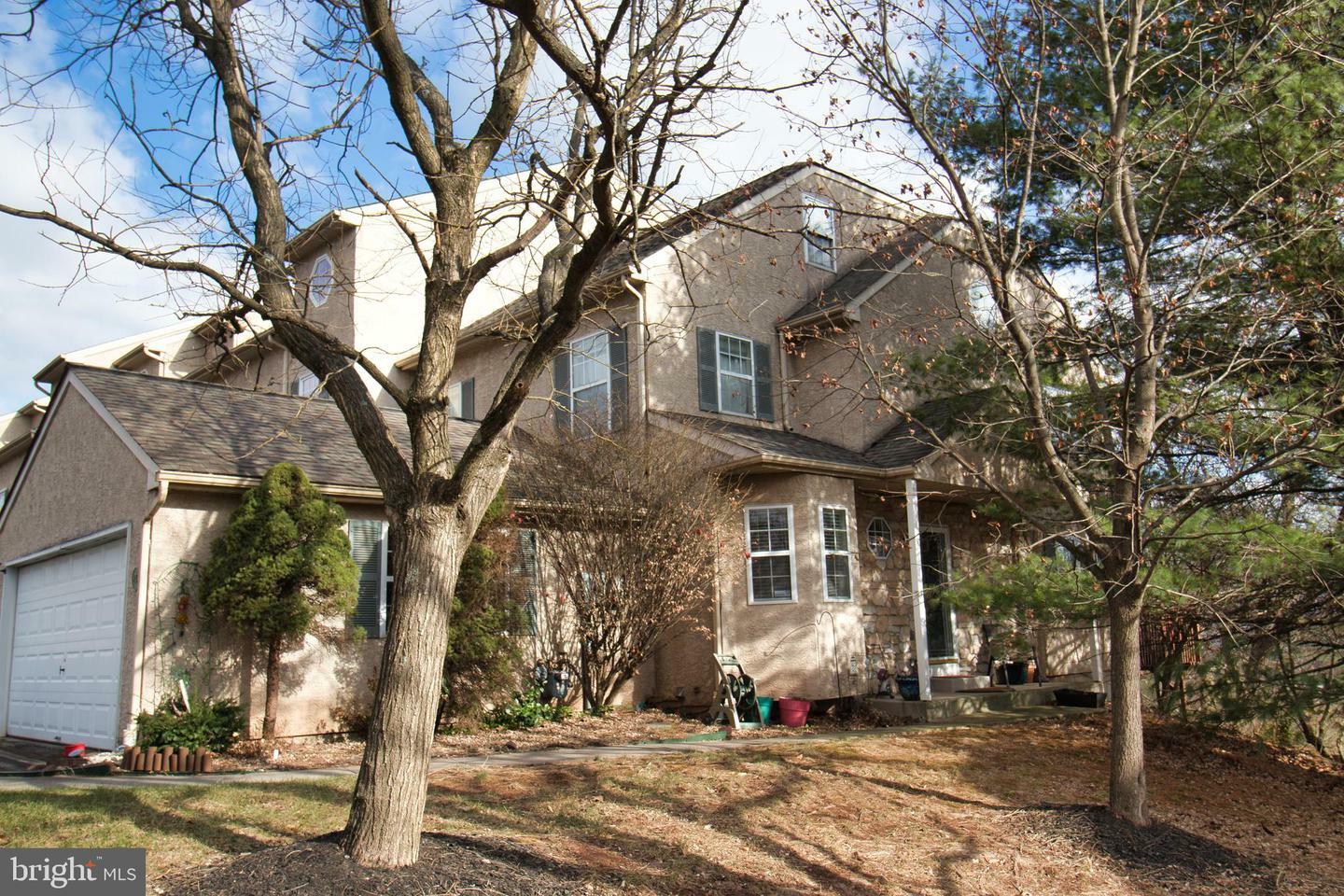 Property Photo:  249 Parkview Drive  PA 18964 