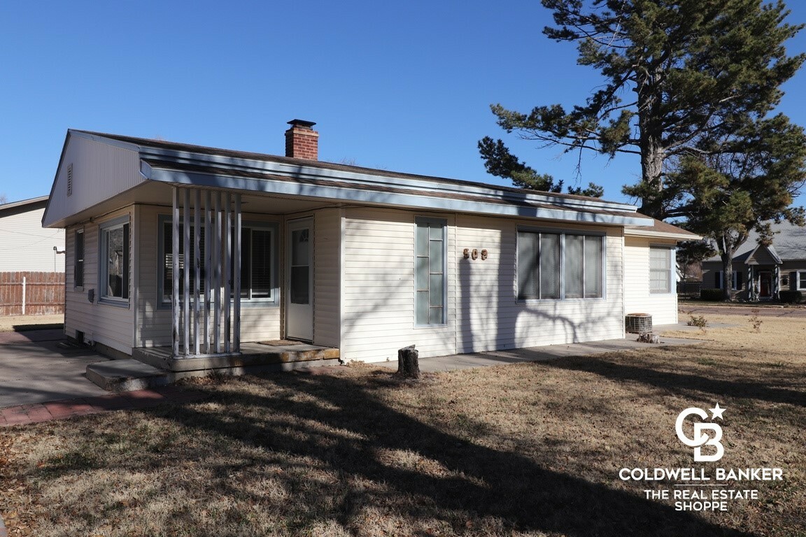 Property Photo: 509 E Hazel Street KS 67846