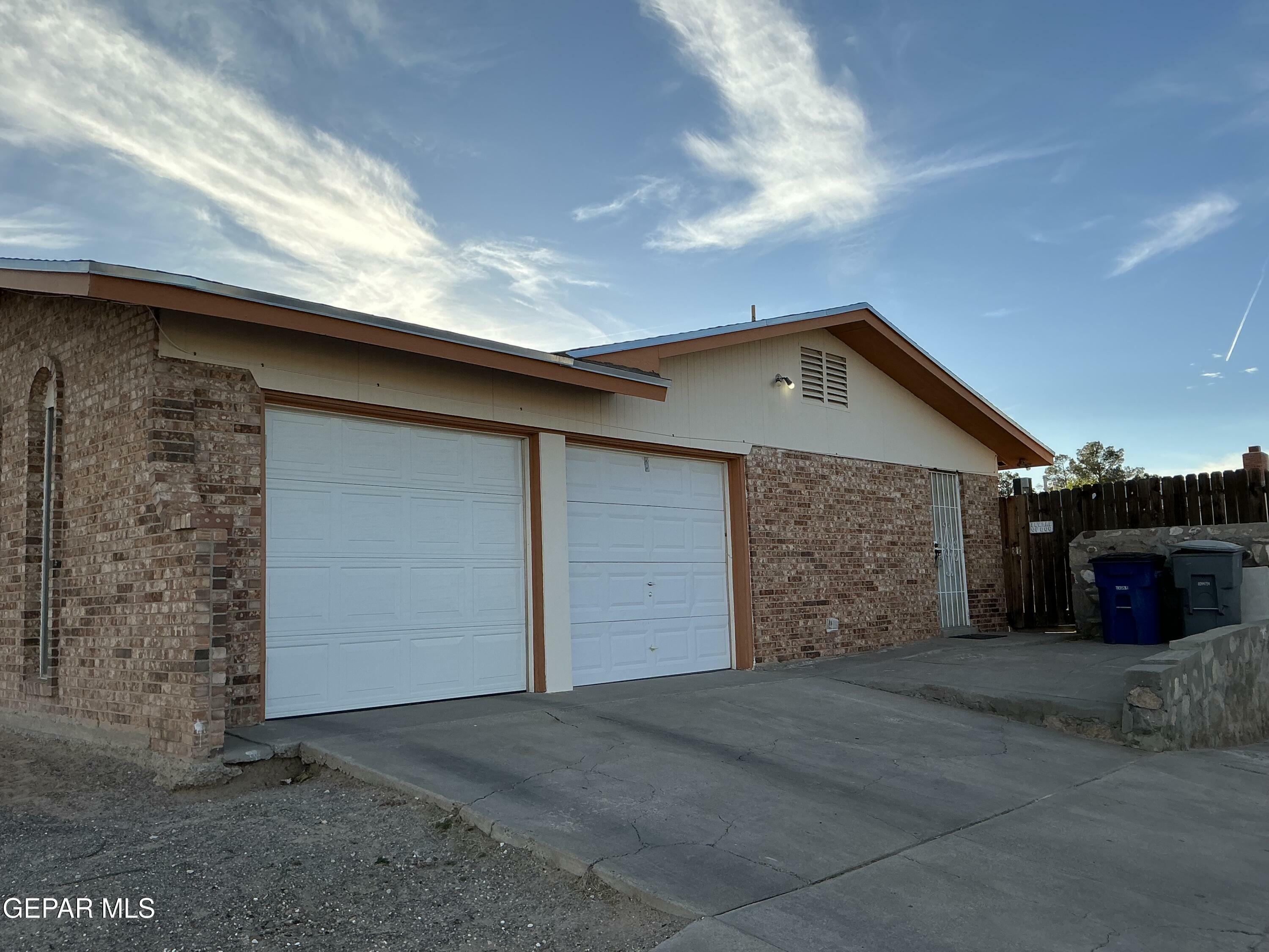 Property Photo:  2149 Octubre Drive  TX 79935 