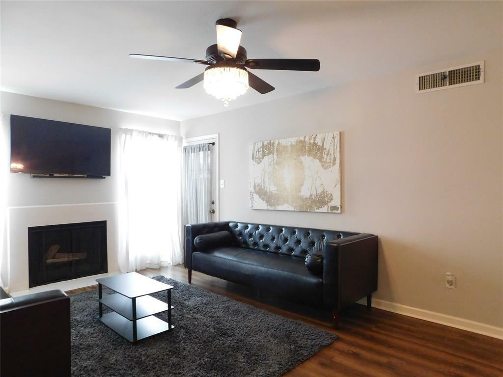 10101 S Gessner Road 912  Houston TX 77071 photo