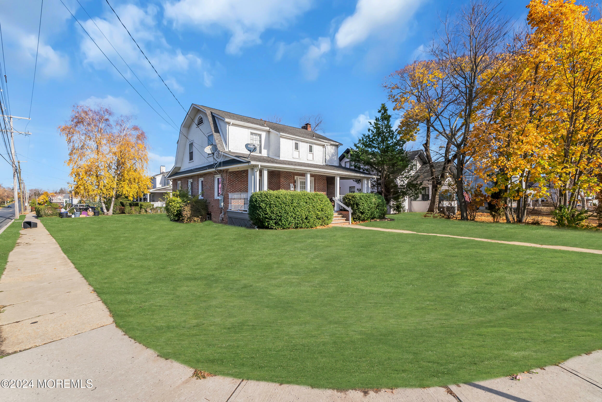 Property Photo:  263 S Lincoln Avenue  NJ 07740 