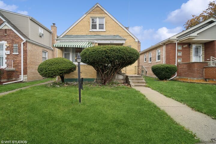 8637 S Honore Street  Chicago IL 60620 photo