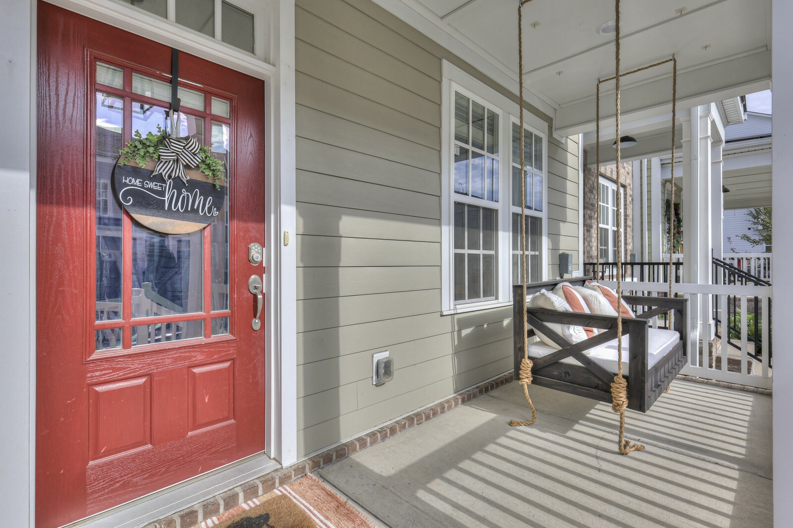 Property Photo:  504 Ivor St  TN 37135 