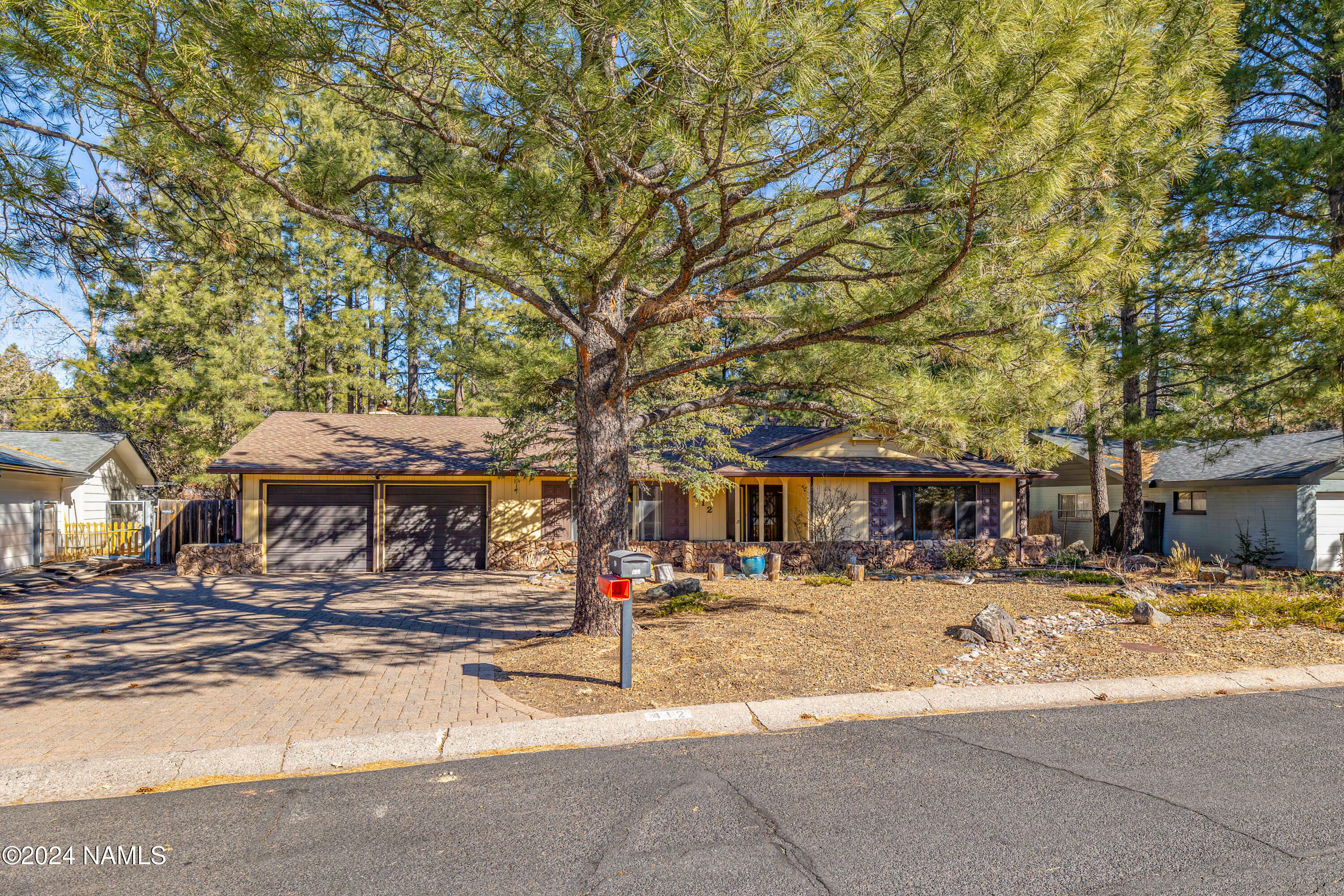 Property Photo: 412 N James Street AZ 86001