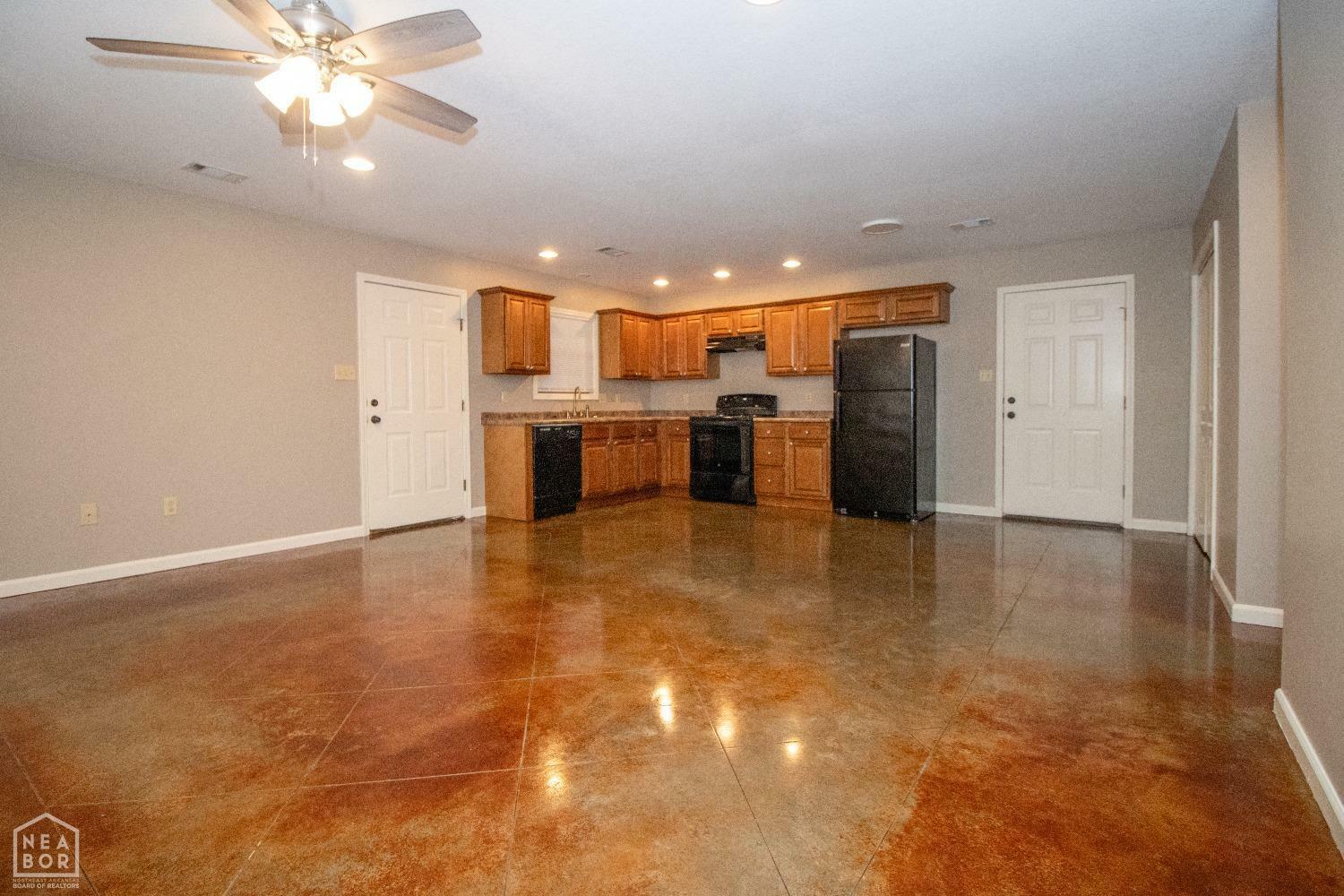 Property Photo:  810 Olive Street  AR 72401 