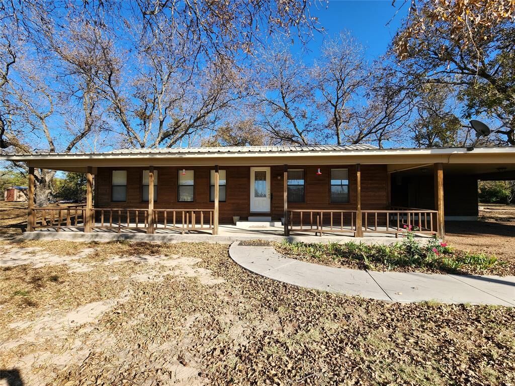 Property Photo: 18550 Highway 183 N TX 76857