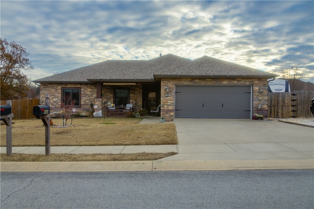 Property Photo:  940 Washburn Drive  AR 72751 