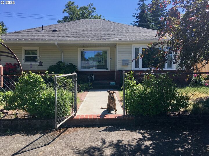 109 NW 40th St  Vancouver WA 98660 photo