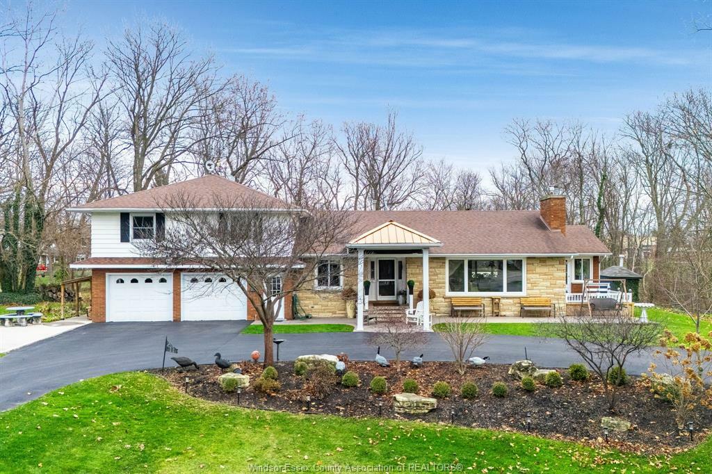 Photo de la propriété: 77 Prince Albert Street North ON N9Y 1J8