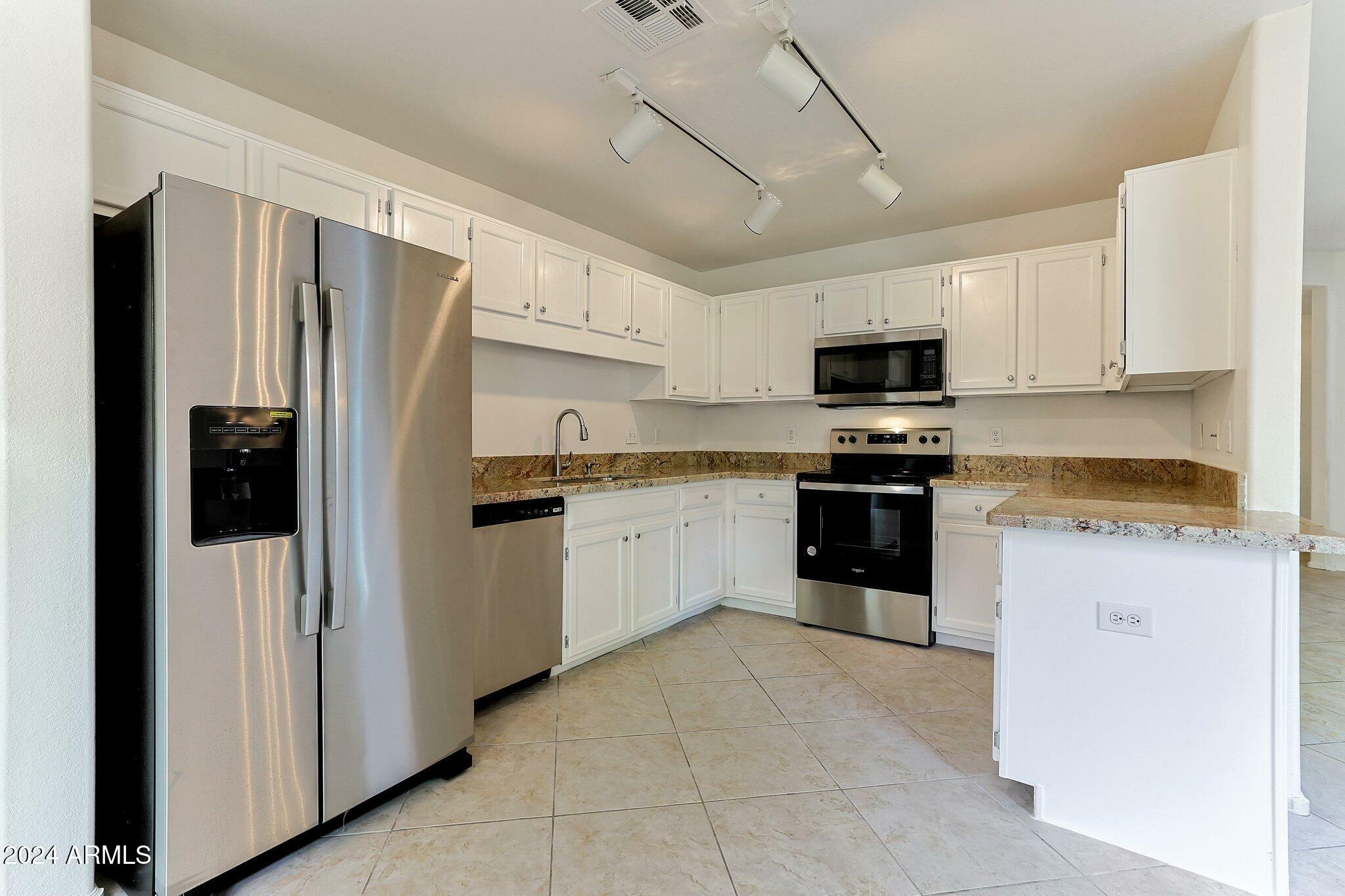 Property Photo:  15050 N Thompson Peak Parkway 1012  AZ 85260 