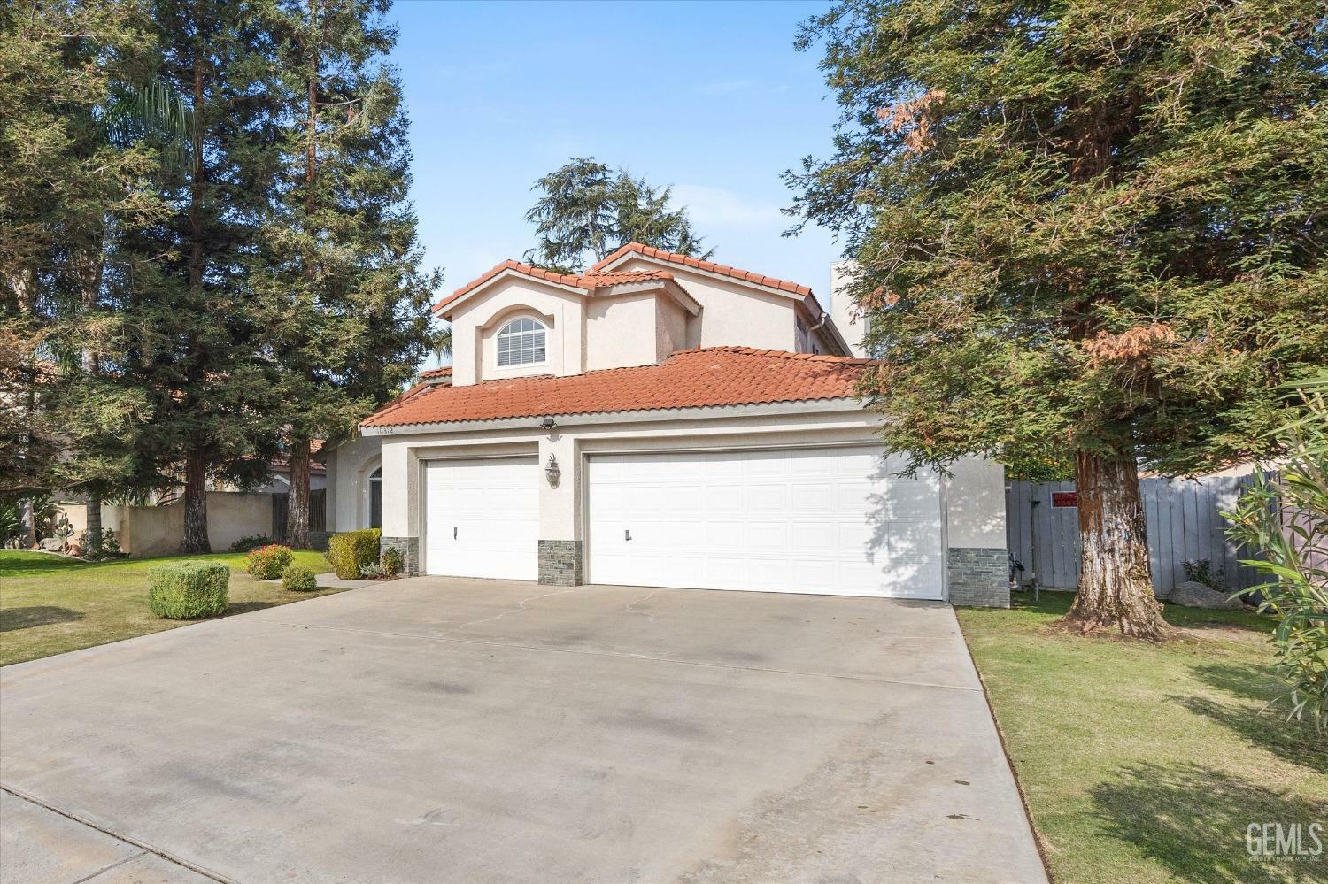 Property Photo:  10312 Single Oak Drive  CA 93311 