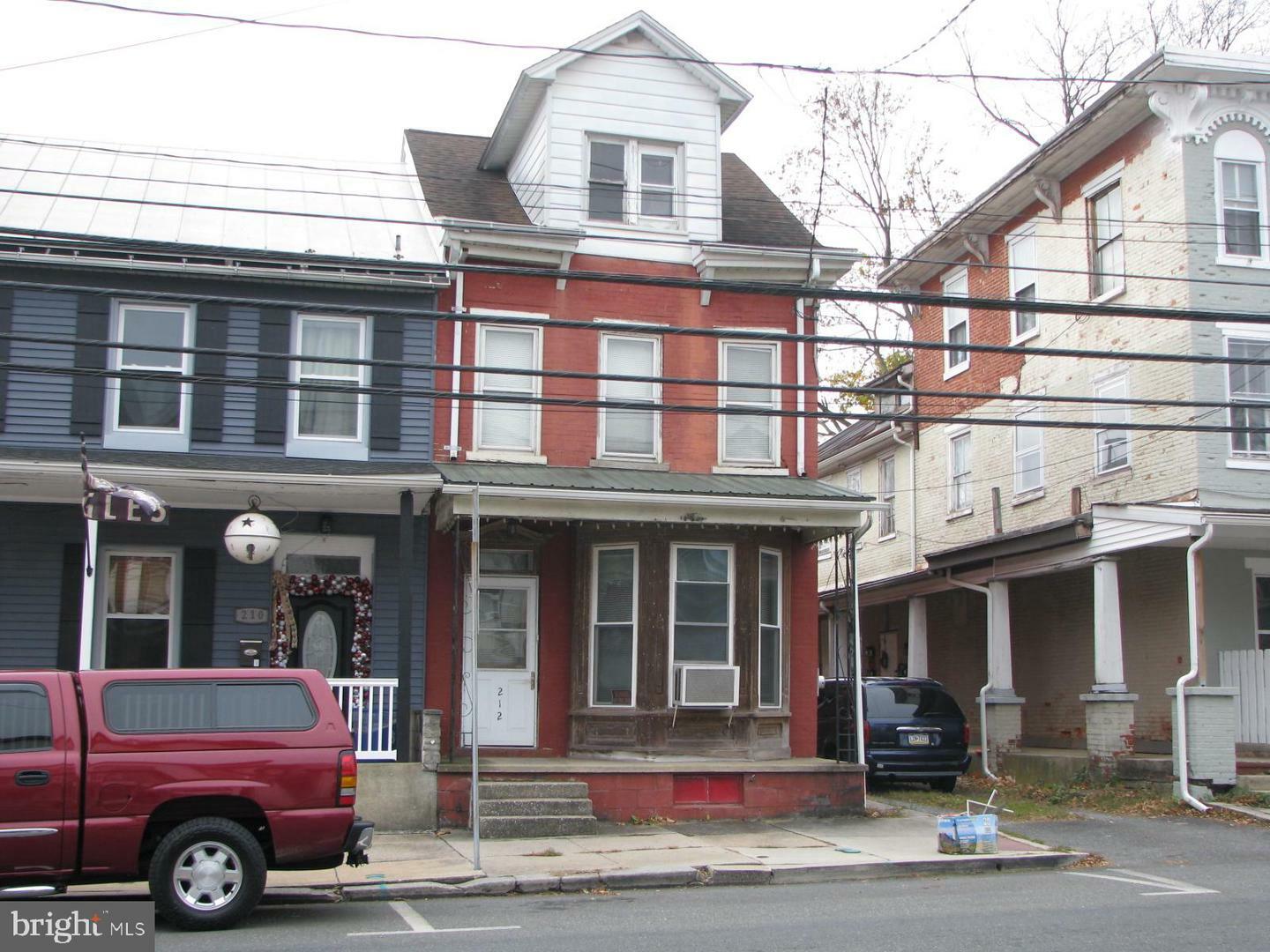 Property Photo:  212 W High Street  PA 19567 