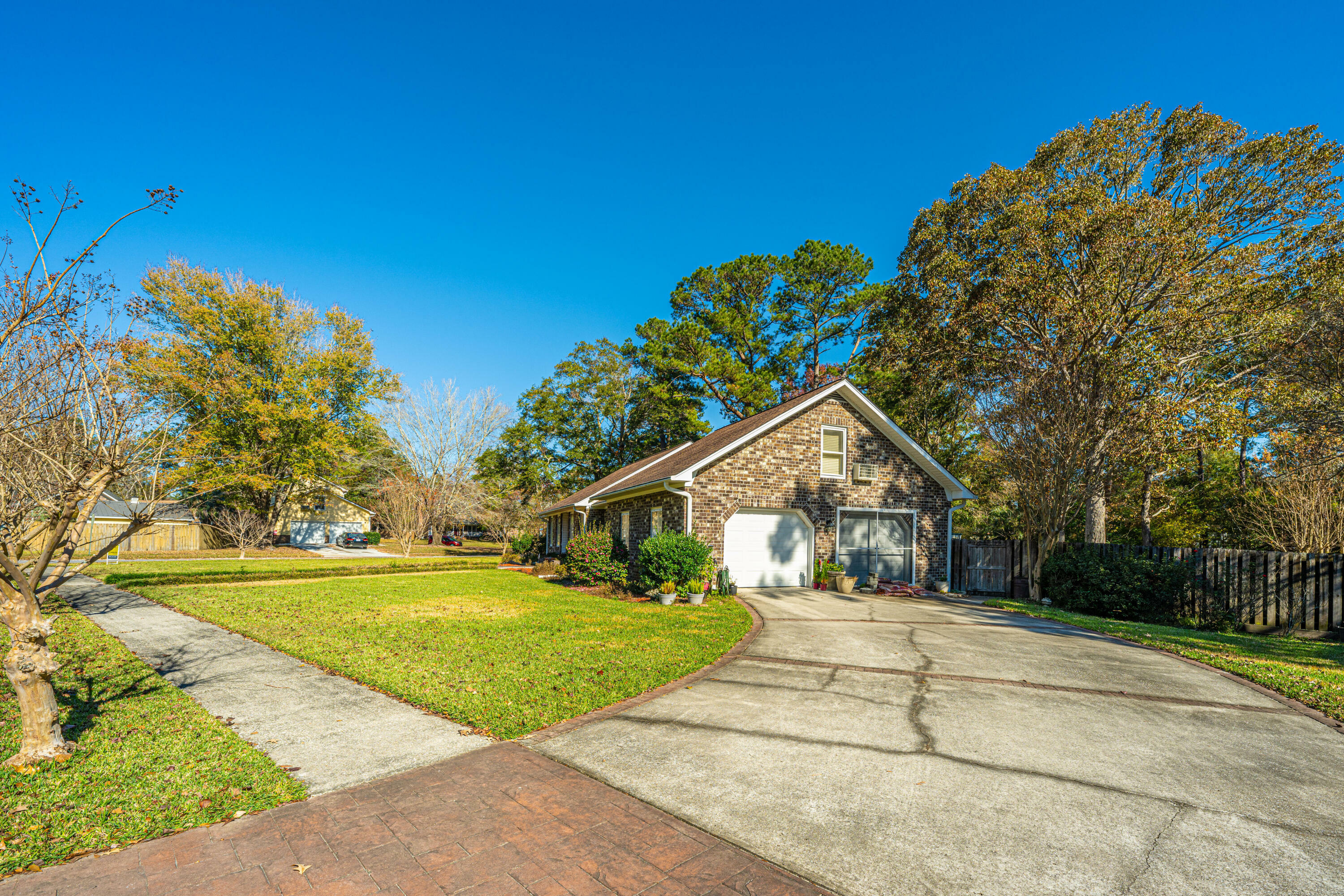 Property Photo:  101 Chessington Circle  SC 29485 