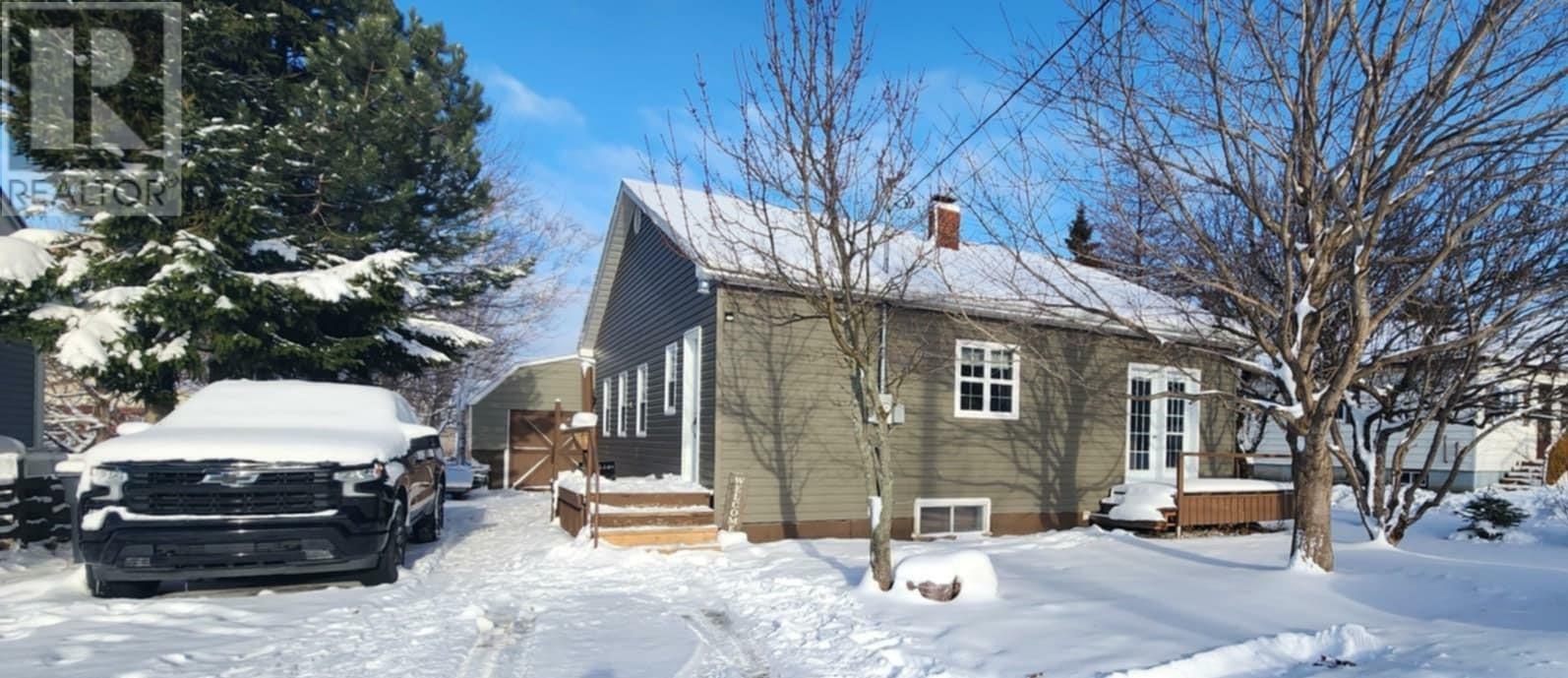 Property Photo:  17 Sherwood Avenue  NL A2H 1W6 