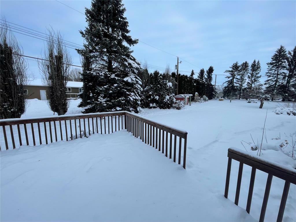 Property Photo:  306 Calvert Avenue  MB R0K 0H0 