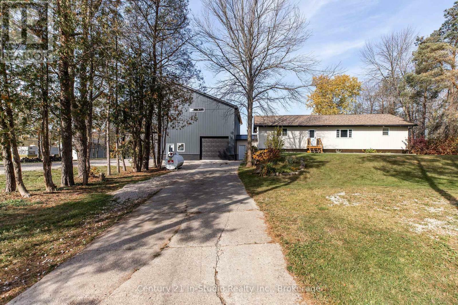 9 Maple Drive  Northern Bruce Peninsula ON N0H 1Z0 photo