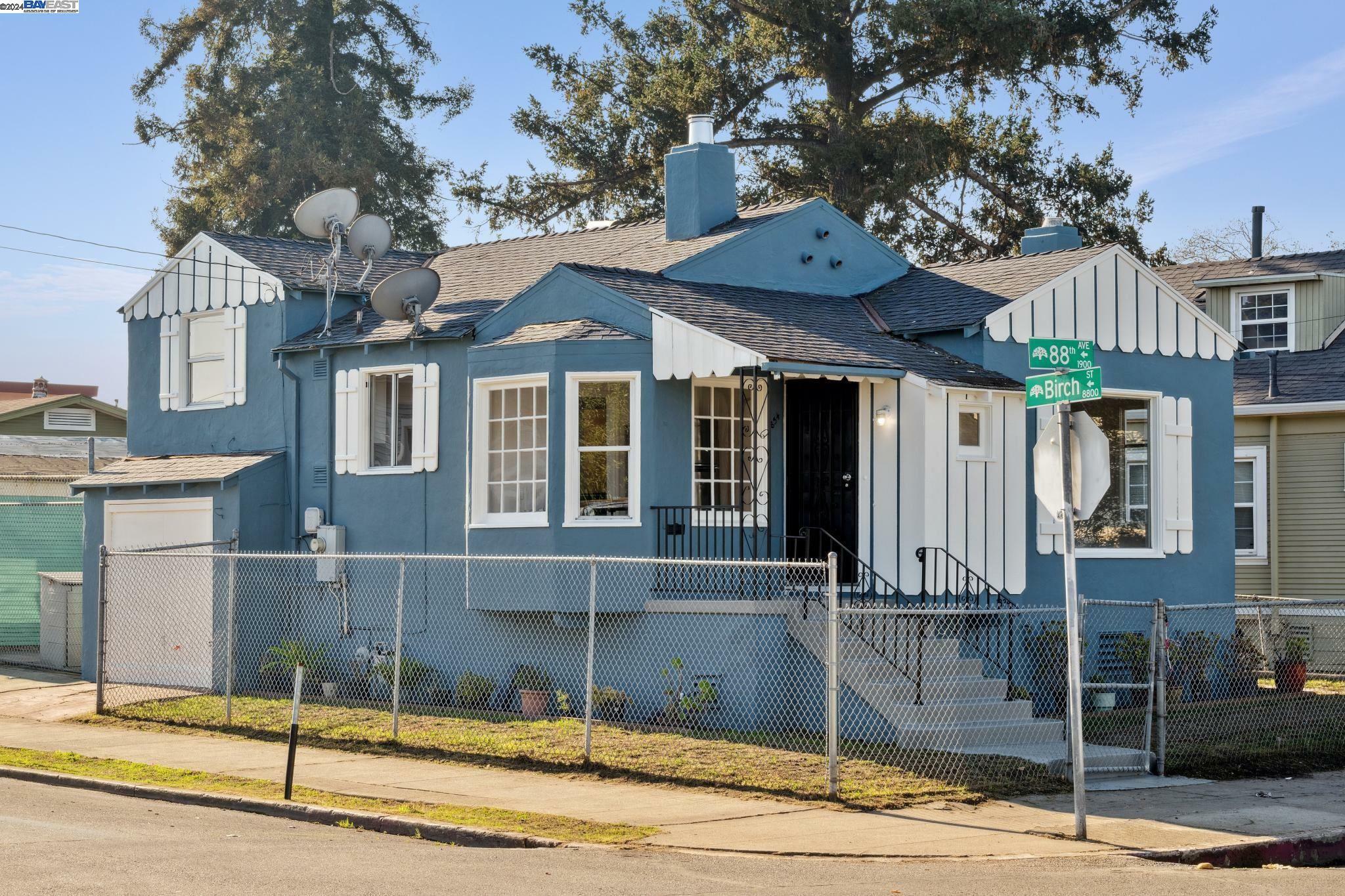 Property Photo:  1834 88th Avenue  CA 94621 