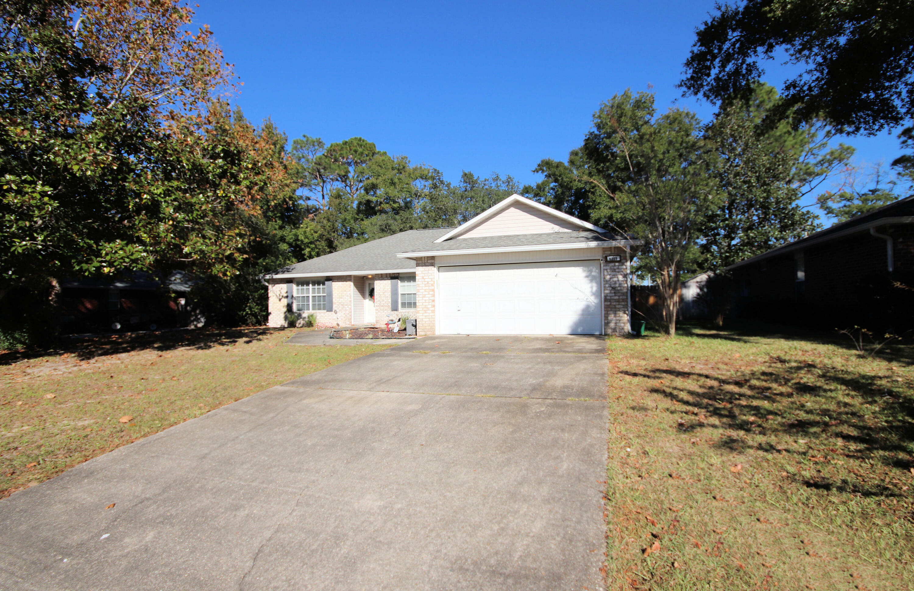 Property Photo:  4269 Shadow Lane  FL 32578 