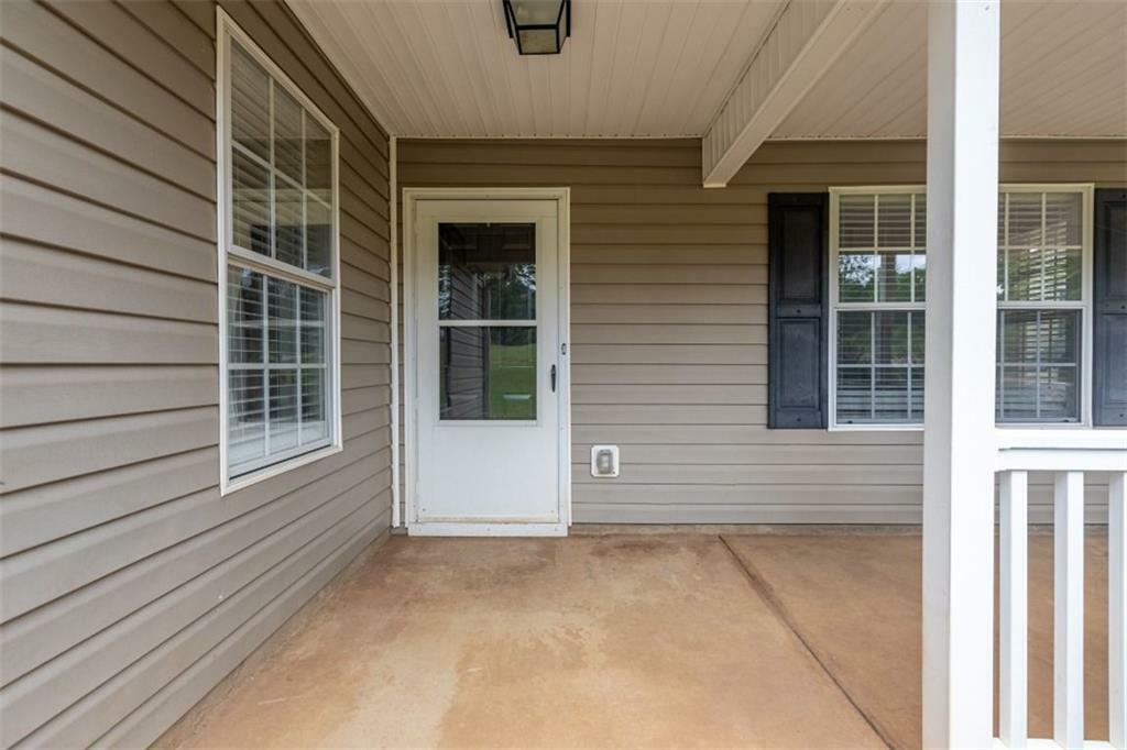 Property Photo:  5613 Highway 81 E  GA 30252 