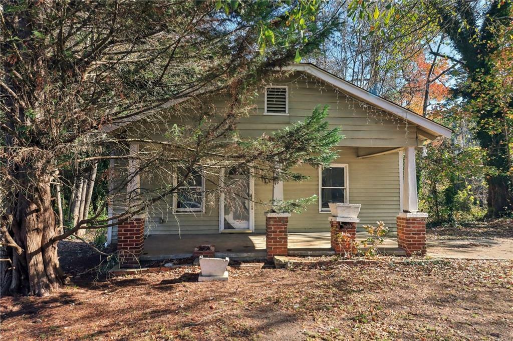 Property Photo:  2108 Fairburn Road SW  GA 30331 