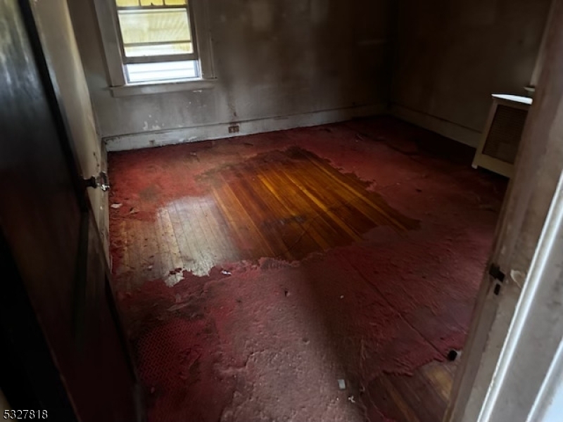 Property Photo:  47 Elm St  NJ 07052 