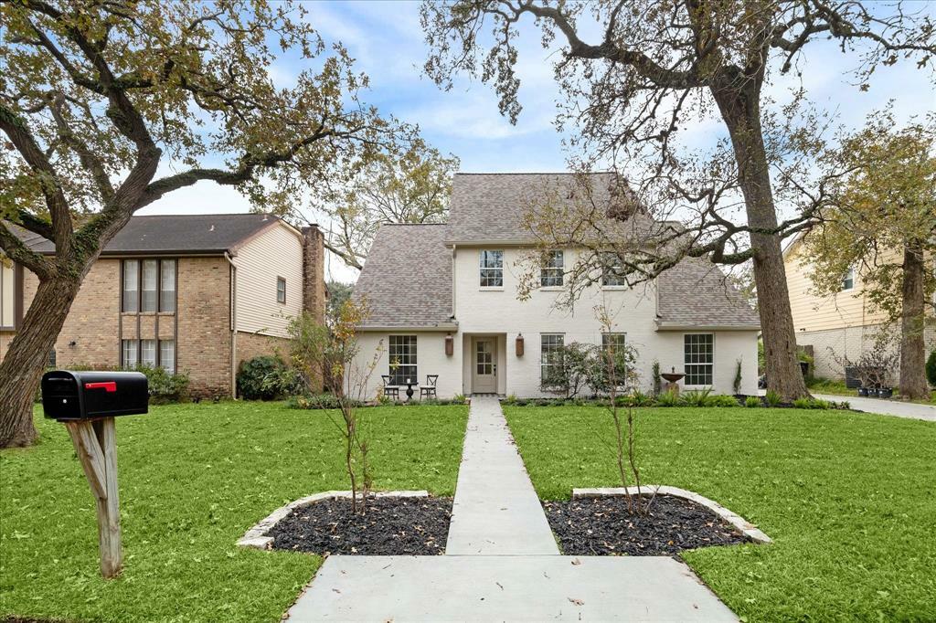 Property Photo:  5011 Bayou Vista Drive  TX 77091 