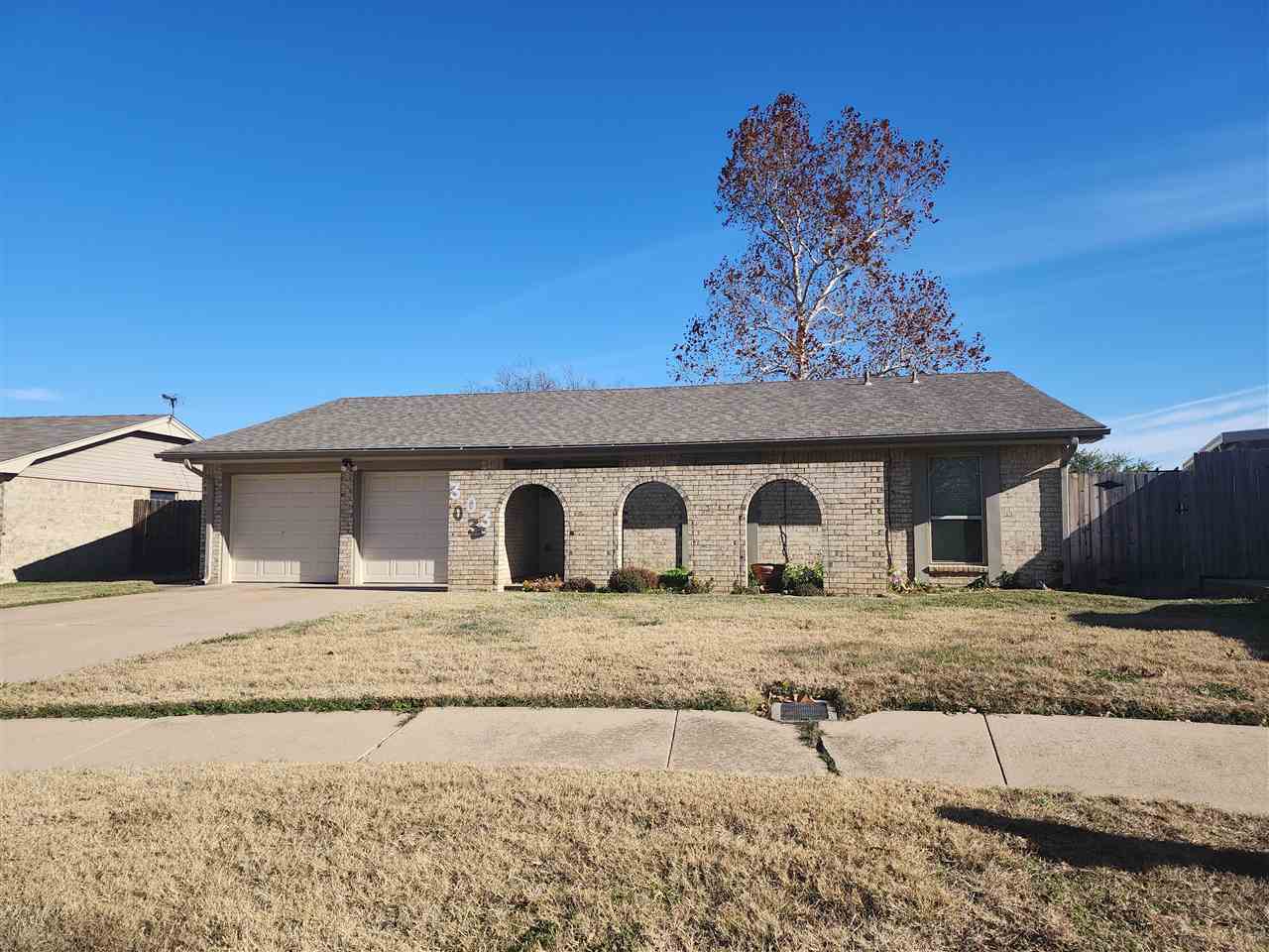 Property Photo:  303 NE 48th St  OK 73507 