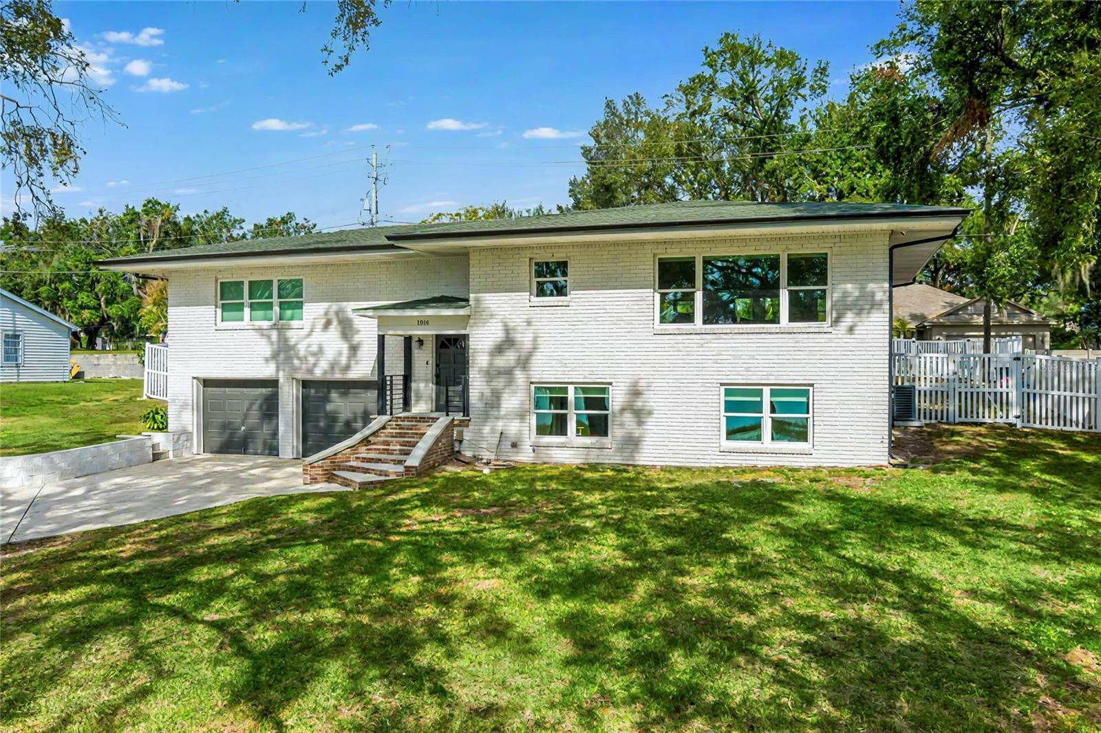 Property Photo:  1814 Lake Ariana Boulevard  FL 33823 