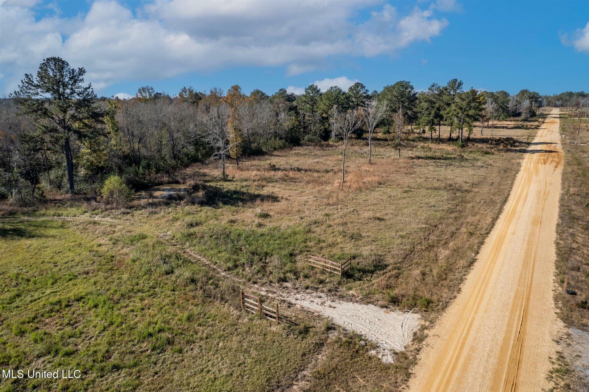 Property Photo: 58 Boaz Place MS 39466