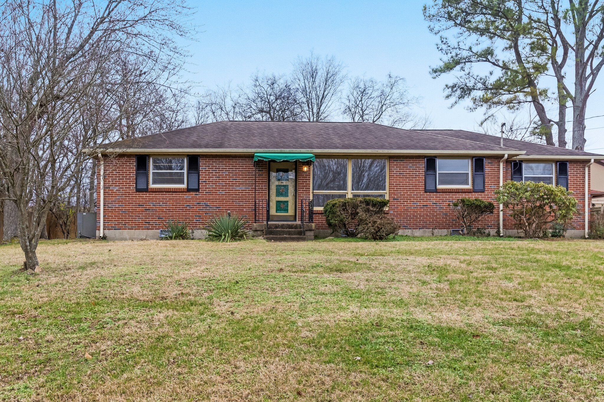 Property Photo:  1014 N Graycroft Ave  TN 37115 