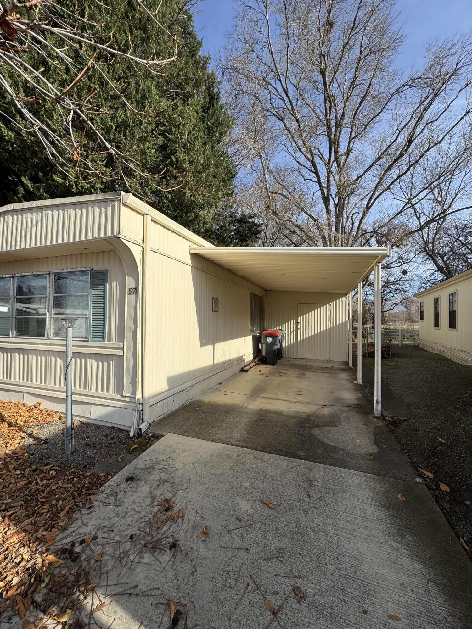 Property Photo:  3431 S Pacific Highway 57  OR 97501 