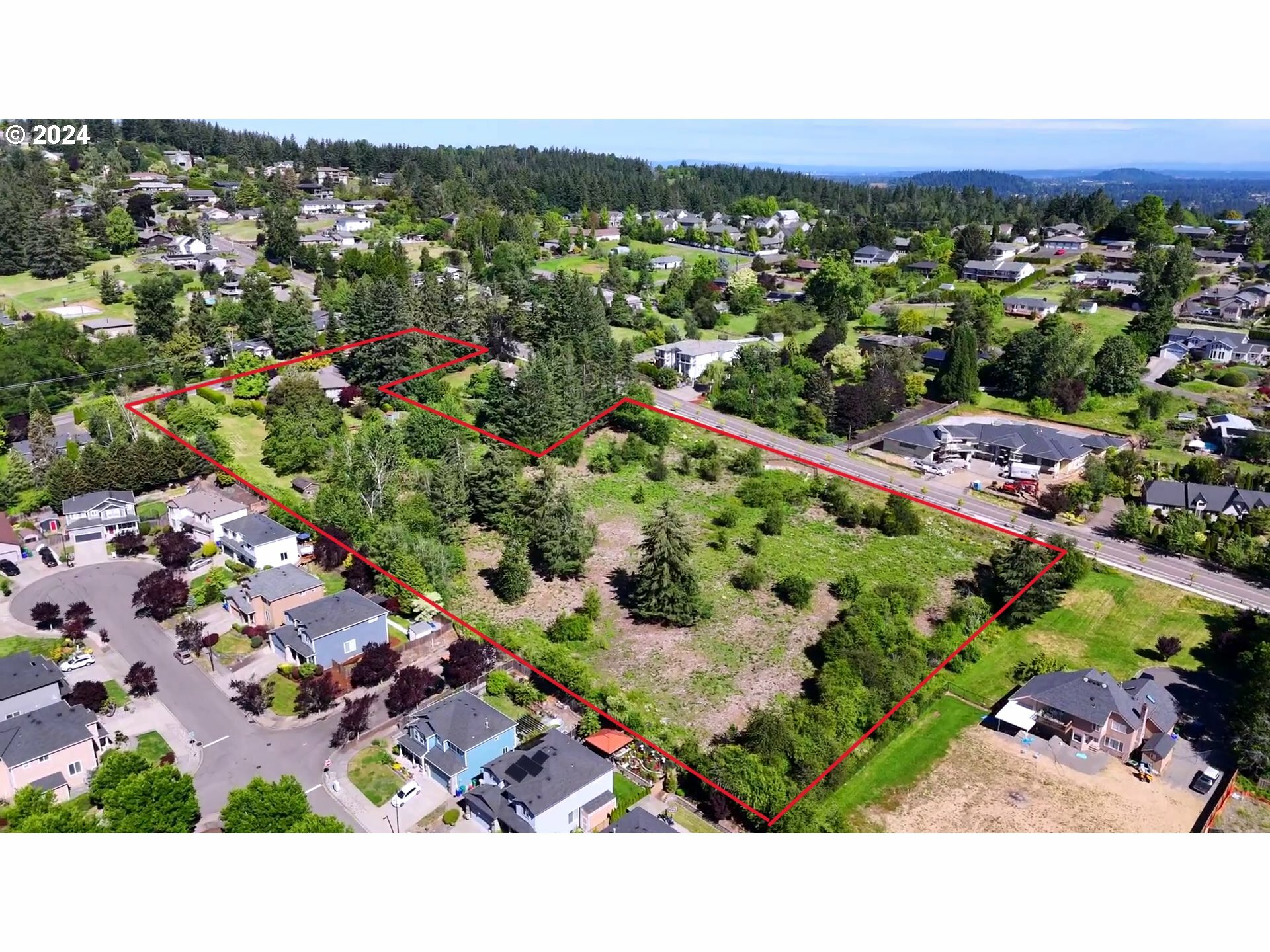 Property Photo: 9700 SE 132nd Ave OR 97086