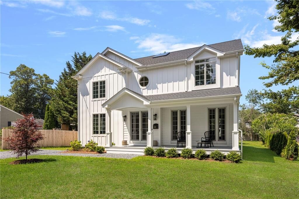 Property Photo:  209 South Rhode Island Avenue  RI 02840 