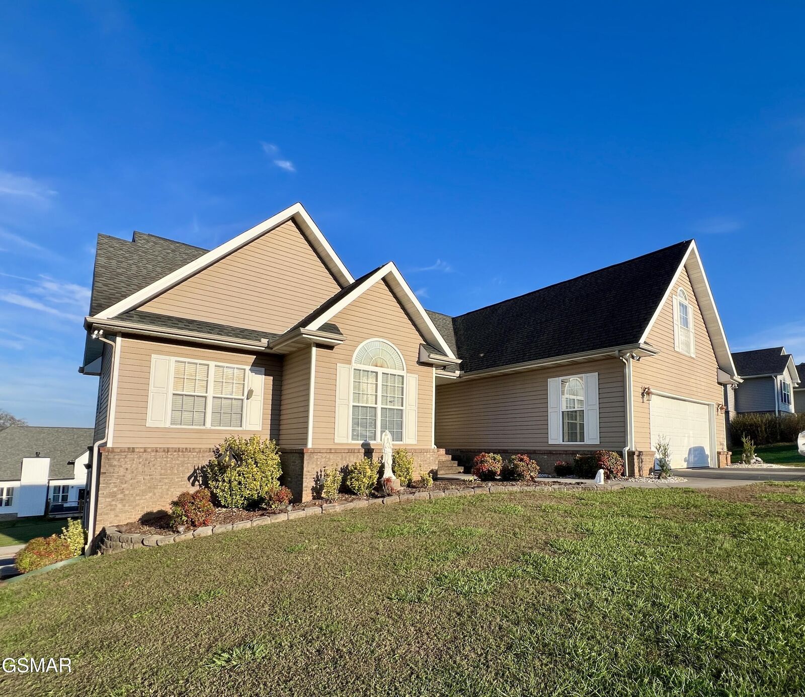 Property Photo:  2017 Kings View Loop  TN 37865 