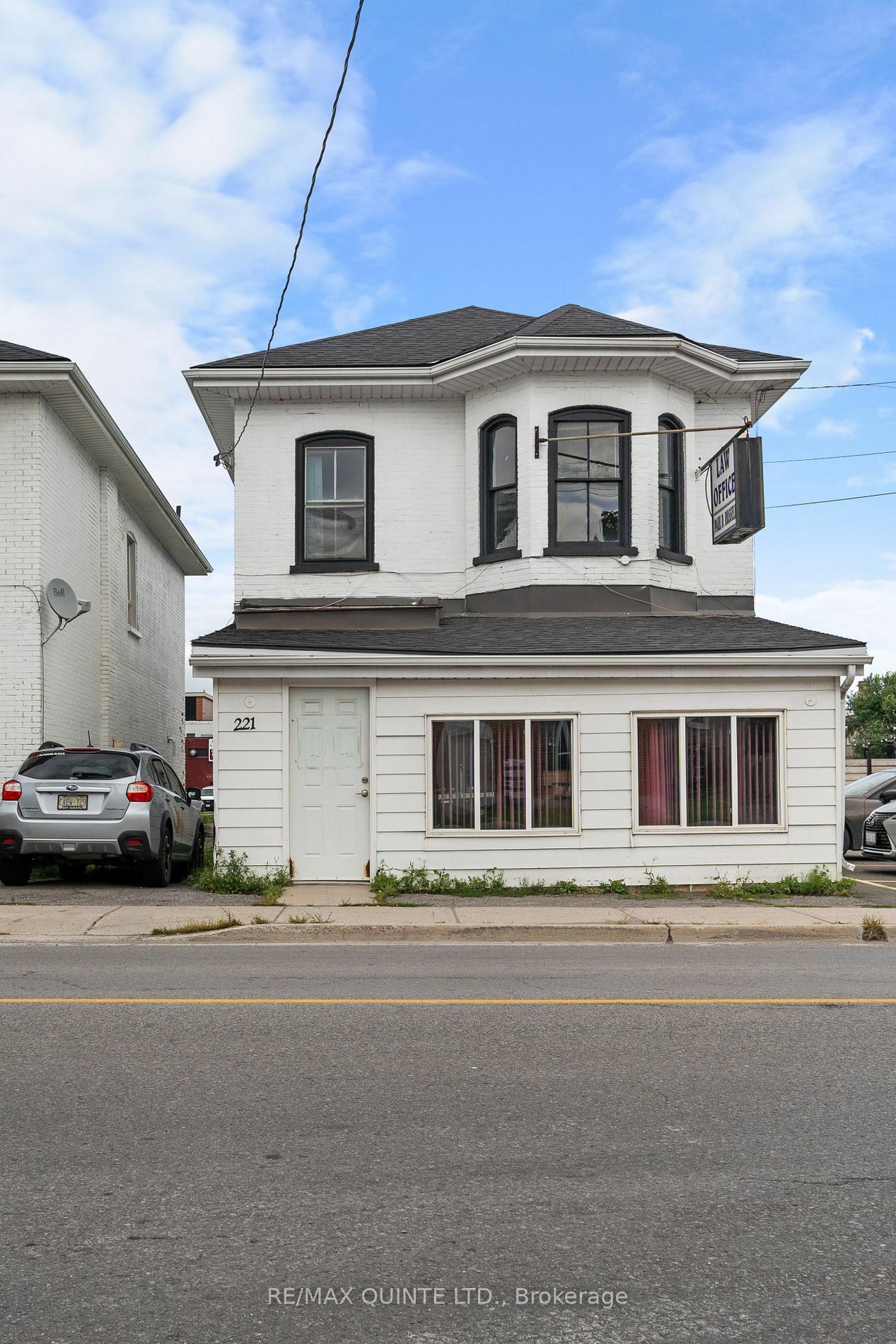 Property Photo:  221 Coleman St  ON K8P 3H8 