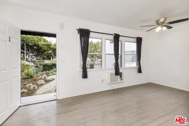 Property Photo:  2728 Arizona Ave 1  CA 90404 