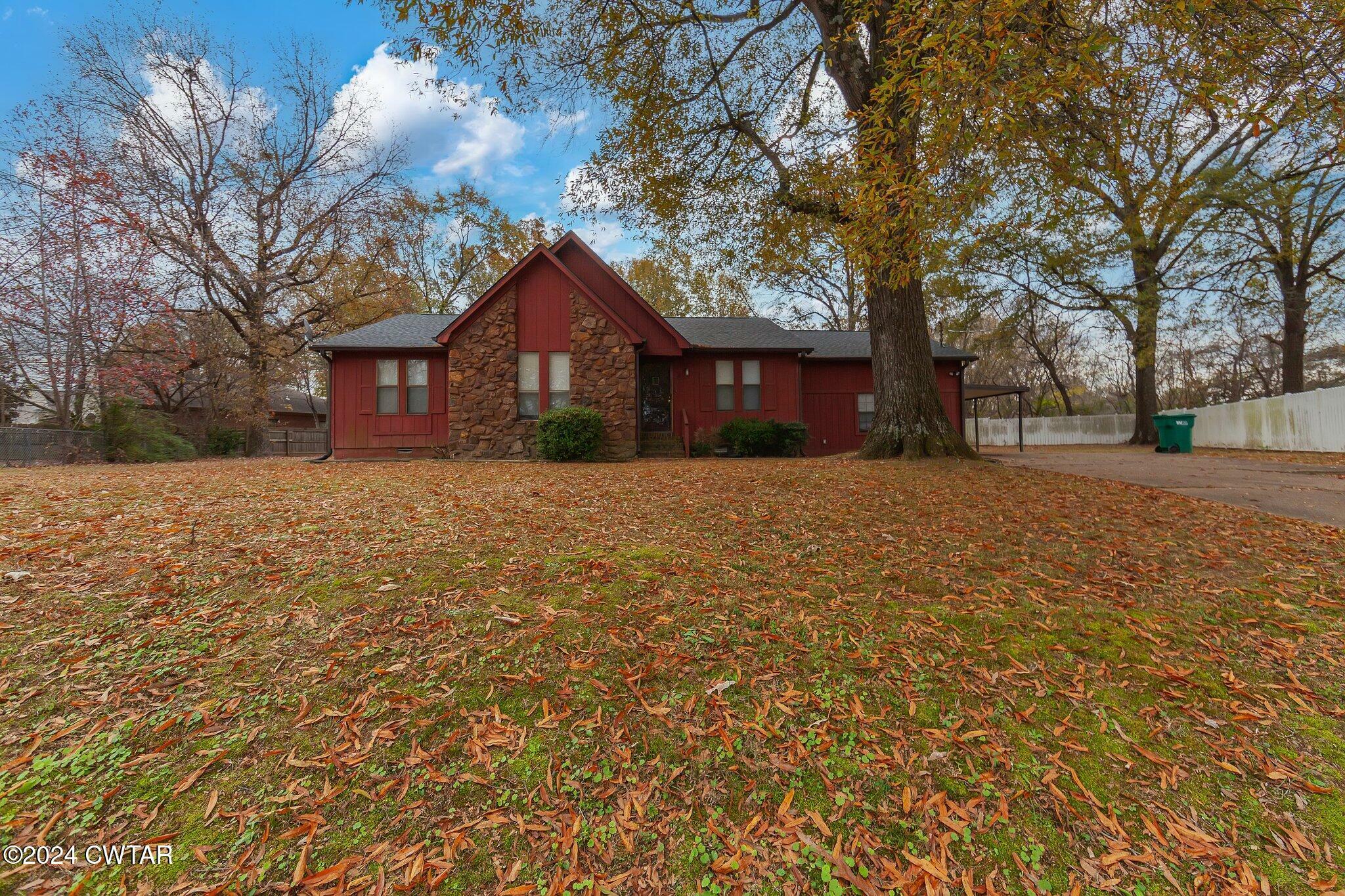 Property Photo:  8 Elmfield Cove  TN 38305 