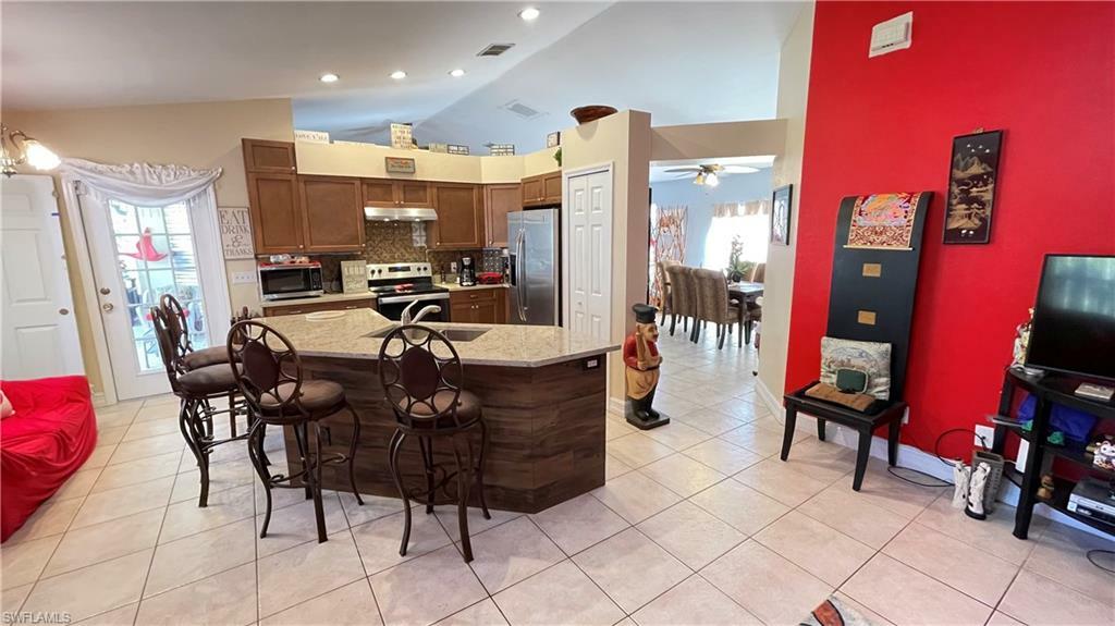 Property Photo: 4205 27th Ave NE FL 34120