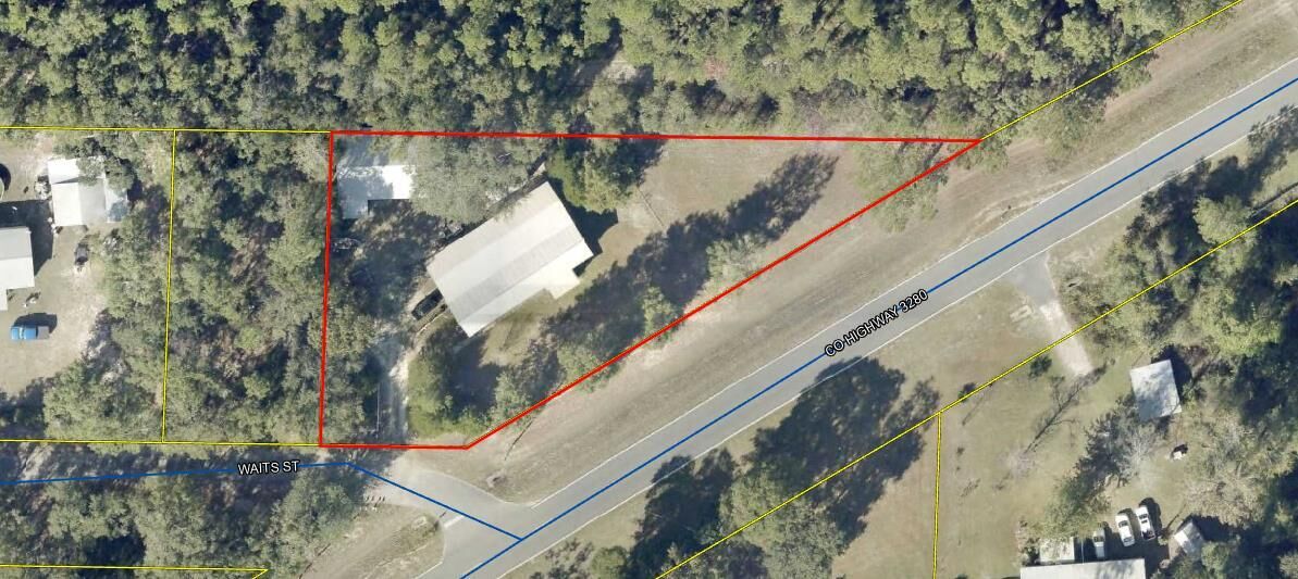 Property Photo: 14 Waits Street FL 32455