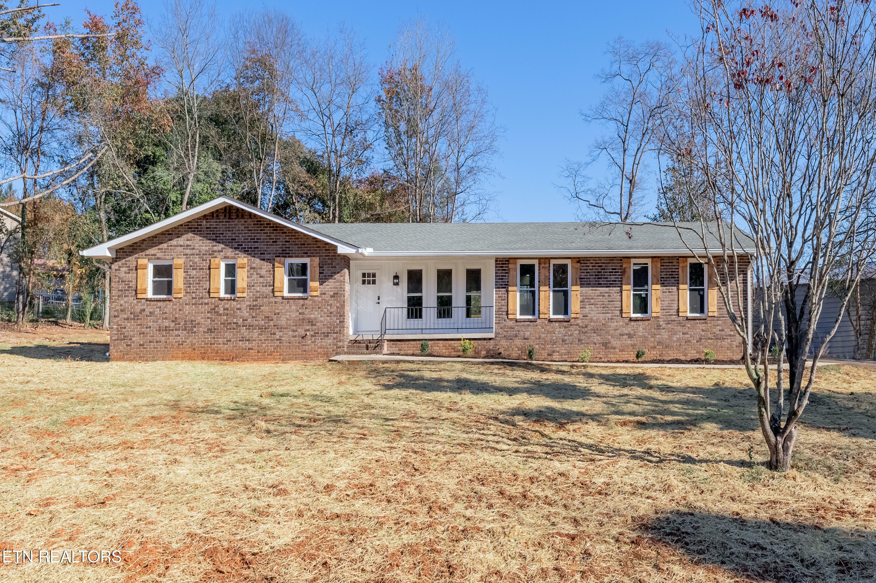 Property Photo:  533 Bluff Point Rd  TN 37748 