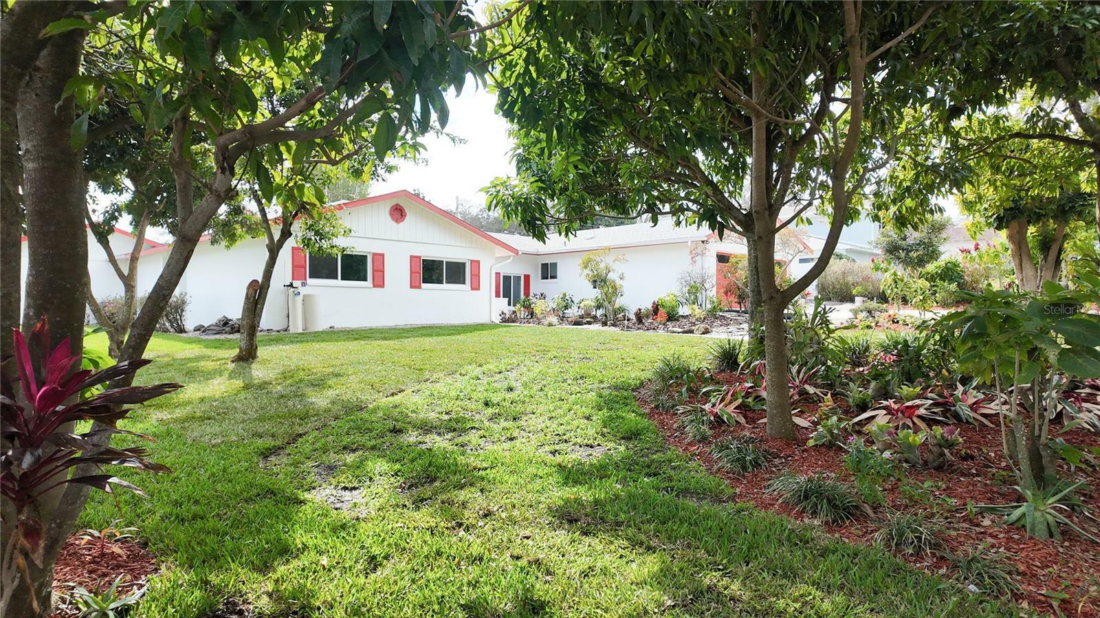 Property Photo:  1323 Valley Hill E  FL 33813 