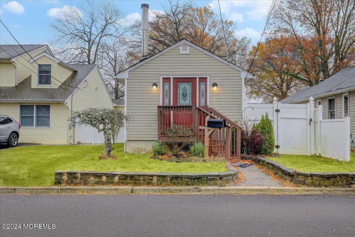 Property Photo:  15 York Avenue  NJ 07758 